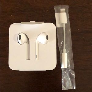 New Apple ear buds